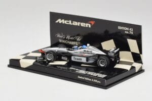 McLaren MP4/98T 2-Seater M. Hakkinen / E. Hakkinen F1 2000 Minichamps 1:43 530984378 Metall — bild 3 av 4
