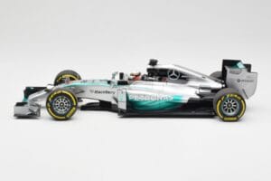 Mercedes AMG Petronas W05 #44 L. Hamilton F1 World Champion 2014 Minichamps 1:18 186140044 Metall — bild 3 av 7