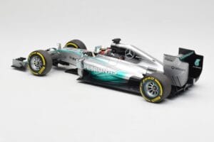 Mercedes AMG Petronas W05 #44 L. Hamilton F1 World Champion 2014 Minichamps 1:18 186140044 Metall — bild 5 av 7
