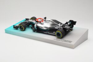 Mercedes AMG Petronas W10 EQ Power+ #44 L. Hamilton Monaco GP Winner 2019 Minichamps 1:18 113906644 Resin — bild 5 av 7