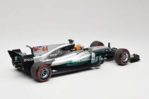 Mercedes AMG W08 EQ Power+ Petronas #44 L. Hamilton F1 World Champion 2017 Minichamps 1:18 186170044 Resin — bild 2 av 7