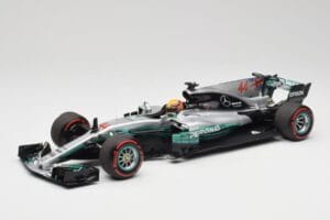 Mercedes AMG W08 EQ Power+ Petronas #44 L. Hamilton F1 World Champion 2017 Minichamps 1:18 186170044 Resin