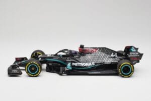 Mercedes AMG W11 Petronas #44 L. Hamilton Styrian GP Winner 2020 Minichamps 1:18 110200244 Resin — bild 3 av 7