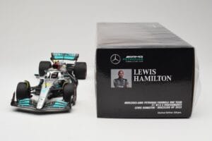 Mercedes AMG W13 E Performance Petronas #44 L. Hamilton Brazilian GP 2022 Minichamps 1:18 110222144 Resin — bild 6 av 7