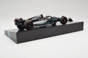 Mercedes AMG W14 E Performance Petronas #44 L. Hamilton Australian GP 2023 Minichamps 1:18 113230144 Resin — bild 3 av 7