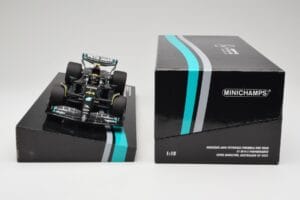 Mercedes AMG W14 E Performance Petronas #44 L. Hamilton Australian GP 2023 Minichamps 1:18 113230144 Resin — bild 6 av 7