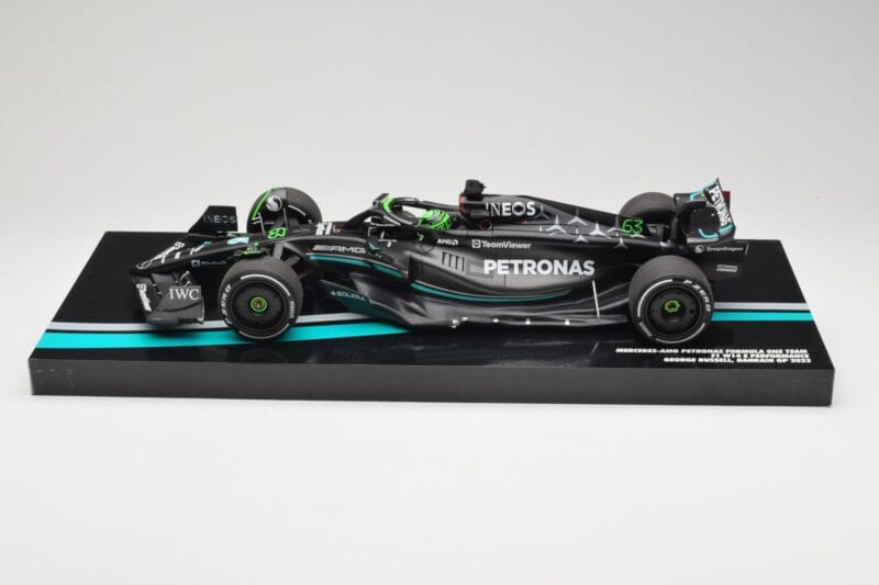 Mercedes AMG W14 E Performance Petronas #63 G. Russell Bahrain GP 2023 Minichamps 1:18 113230163 Resin