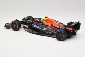 Oracle Red Bull Racing RB18 #11 S. Perez Monaco GP Winner Rain Tyre Version 2022 Minichamps 1:18 110222711 Metall — bild 5 av 7
