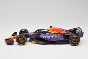Oracle Red Bull Racing RB19 #33 M. Verstappen Las Vegas GP Winner 2023 Minichamps 1:18 110232201 Resin — bild 3 av 7