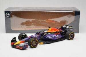 Oracle Red Bull Racing RB19 #33 M. Verstappen Las Vegas GP Winner 2023 Minichamps 1:18 110232201 Resin — bild 7 av 7
