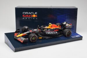 Red Bull Racing RB19 #11 S. Perez Winner Saudi Arabian GP 2023 Minichamps 1:18 113230111 Metall — bild 6 av 6