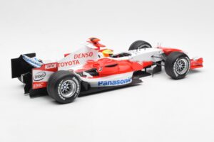 Panasonic Toyota Racing TF106 #8 R. Schumacher F1 2006 Minichamps 1:18 100060007 Metall — bild 2 av 6