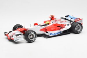 Panasonic Toyota Racing TF106 #8 R. Schumacher F1 2006 Minichamps 1:18 100060007 Metall