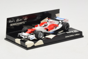 Toyota TF108 #9 J. Trulli Panasonic Toyota Racing Showcar F1 2008 Minichamps 1:43 400080081 Metall — bild 2 av 5