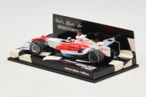 Toyota TF108 #9 J. Trulli Panasonic Toyota Racing Showcar F1 2008 Minichamps 1:43 400080081 Metall — bild 3 av 5