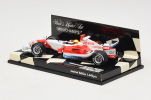 Toyota TF106 Panasonic #11 R. Schumacher Panasonic Toyota Racing Showcar 2006 Minichamps 1:43 400060077 Metall — bild 3 av 5