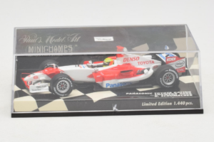 Toyota TF106 Panasonic #11 R. Schumacher Panasonic Toyota Racing Showcar 2006 Minichamps 1:43 400060077 Metall — bild 4 av 5