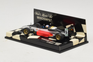 Toyota TF106 #12 J. Trulli Panasonic Toyota Racing F1 2006 Minichamps 1:43 400060008 Metall — bild 3 av 5