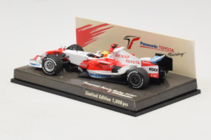 Toyota TF107 #11 R. Schumacher Panasonic Toyota Racing F1 2007 Minichamps 1:43 AM601286 Metall — bild 3 av 5