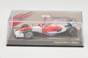 Toyota TF108 Panasonic #12 J. Trulli F1 2008 Minichamps 1:43 AM611513 Metall — bild 5 av 5