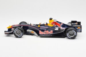Red Bull Racing Cosworth RB1 #15 C. Klien F1 2005 Minichamps 1:18 100050015 Metall — bild 3 av 6