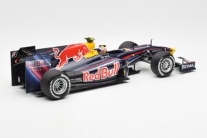 Red Bull RB6 #7 M. Webber Red Bull Racing Showcar 2010 Minichamps 1:18 150100076-R1 Metall — bild 2 av 6