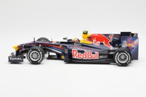 Red Bull RB6 #7 M. Webber Red Bull Racing Showcar 2010 Minichamps 1:18 150100076-R1 Metall — bild 3 av 6