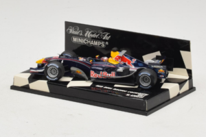 Red Bull Racing RB1 V. Liuzzi Test Driver F1 2005 Minichamps 1:43 400050115 Metall — bild 3 av 5