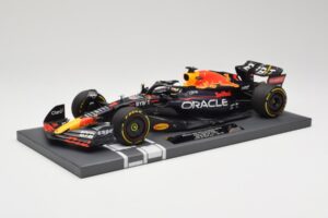 Oracle Red Bull Racing RB18 #33 M. Verstappen Belgian GP 2022 Minichamps 1:18 113221401 Resin — bild 2 av 7