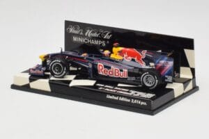 Red Bull Racing Renault RB5 #14 M. Webber Race Car 2009 Minichamps 1:43 400090114 Metall — bild 3 av 5