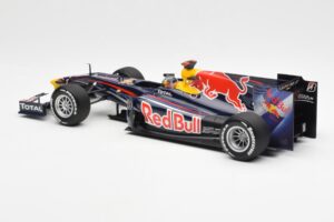 Red Bull Racing Renault RB5 #5 S. Vettel Showcar 2010 Minichamps 1:18 153100175 Metall — bild 5 av 6