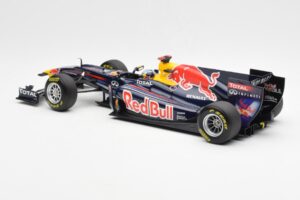 Red Bull Racing Renault RB6 #5 S. Vettel F1 World Champion Showcar 2010 Minichamps 1:18 150100075 Metall — bild 5 av 6