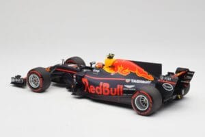 Red Bull Racing RB13 Tag Heuer #33 M. Verstappen Australian GP 2017 Minichamps 1:18 110170033 Resin — bild 5 av 7