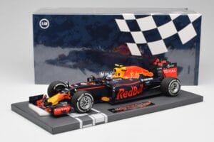 Red Bull RB12 #33 M. Verstappen Spain GP Winner 2016 Minichamps 1:18 117160333 Metall — bild 6 av 7