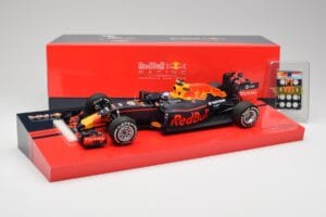 Red Bull RB12 #33 M. Verstappen Spain GP Winner 2016 Minichamps 1:18 147160533 Metall — bild 6 av 6