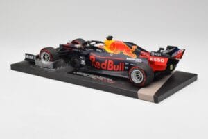 Red Bull RB15 #33 M. Verstappen Brazil GP Winner 2019 Minichamps 1:18 113191933 Metall — bild 5 av 7