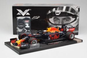 Red Bull RB15 #33 M. Verstappen Brazil GP Winner 2019 Minichamps 1:18 113191933 Metall — bild 6 av 7