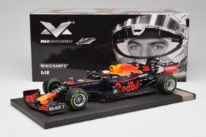 Red Bull RB15 #33 M. Verstappen German GP Winner Wet 2019 Minichamps 1:18 113191133 Metall — bild 6 av 7