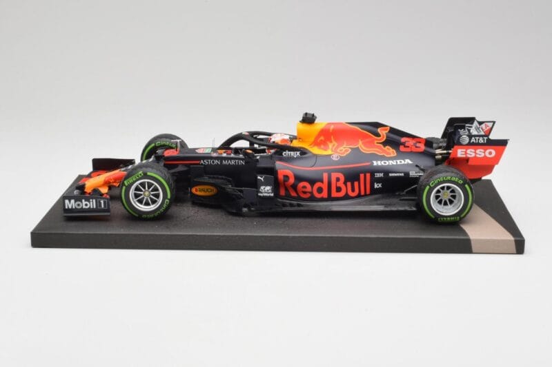 Red Bull RB15 #33 M. Verstappen German GP Winner Wet 2019 Minichamps 1:18 113191133 Metall