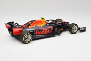 Red Bull RB15 #10 P. Gasly F1 2019 Minichamps 1:18 110190010 Metall — bild 2 av 7
