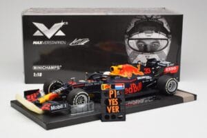 Red Bull RB16 #33 M. Verstappen Abu Dhabi GP Winner 2020 Minichamps 1:18 113201733 Metall — bild 6 av 6