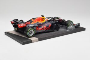 Red Bull RB16B #33 M. Verstappen Emilia Romagna GP Winner 2021 Minichamps 1:18 113210233T Metall — bild 3 av 6