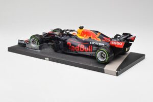 Red Bull RB16B #33 M. Verstappen Emilia Romagna GP Winner 2021 Minichamps 1:18 113210233T Metall — bild 5 av 6