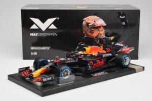 Red Bull RB16B #33 M. Verstappen Belgian GP 2021 Winner Minichamps 1:18 113211333 Resin — bild 6 av 7