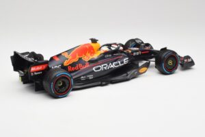 Red Bull RB18 #1 M. Verstappen Monaco GP 3rd Wet 2022 Minichamps 1:18 110220701 Metall — bild 2 av 7