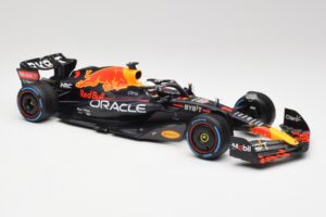 Red Bull RB18 #1 M. Verstappen Monaco GP 3rd Wet 2022 Minichamps 1:18 110220701 Metall — bild 4 av 7