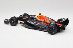 Red Bull RB18 #1 M. Verstappen Monaco GP 3rd Wet 2022 Minichamps 1:18 110220701 Metall — bild 5 av 7