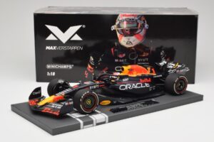 Red Bull RB19 Oracle #1 M. Verstappen Bahrain GP 2023 Winner Minichamps 1:18 113230201 Resin — bild 7 av 7