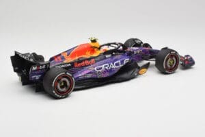 Red Bull RB19 #11 S. Perez Las Vegas GP 3rd 2023 Minichamps 1:18 110232211 Metall — bild 2 av 6