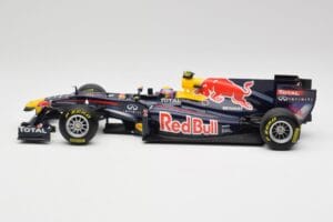 Red Bull RB5 #14 M. Webber Chinese GP 2nd 2009 Minichamps 1:18 150090114 Metall — bild 3 av 6